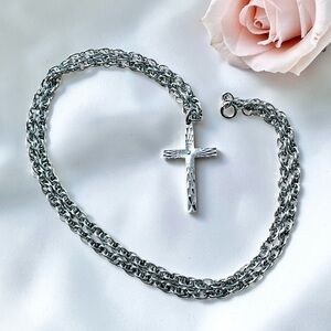 Diamond Cut Unisex Silvertone Cross Necklace 24” Chain
